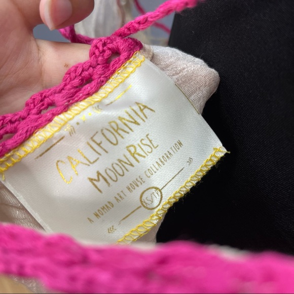 California moonrise- Sheer crochet beach cover up - Picture 6 of 6